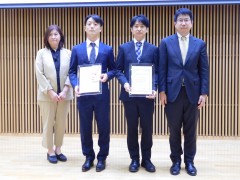 左から谷野美智枝審査委員長，福田純己氏、須藤啓斗氏、谷口浩二会長